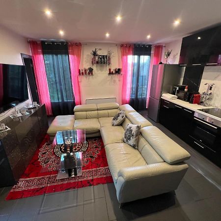 Zekri Appartement Livry-Gargan Buitenkant foto