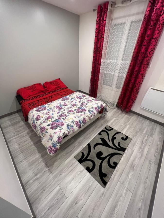 Zekri Appartement Livry-Gargan Buitenkant foto