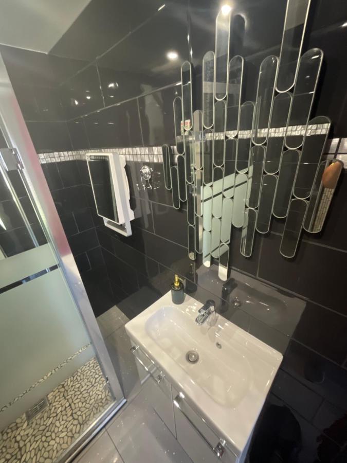 Zekri Appartement Livry-Gargan Buitenkant foto